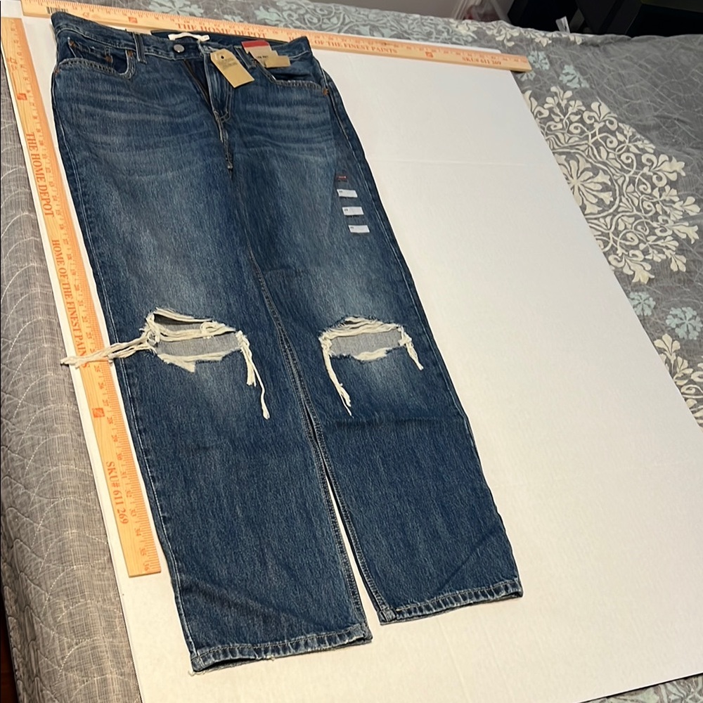 Levi's Blue Straight Jeans with Knee Distressing size 29